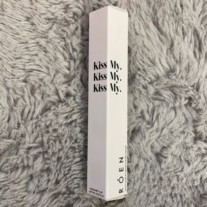 Kiss my liquid lip balm color Charlie